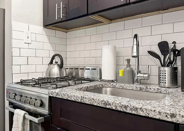 Apartamento Sunlit With Charm - Lunt Rep *
